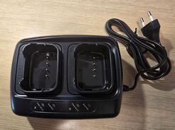 Ładowarka NC-50 z wkładkami CA-14  YAESU